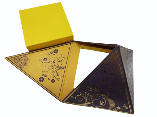 10 x 10 mm Pyramid Shape Gift Box