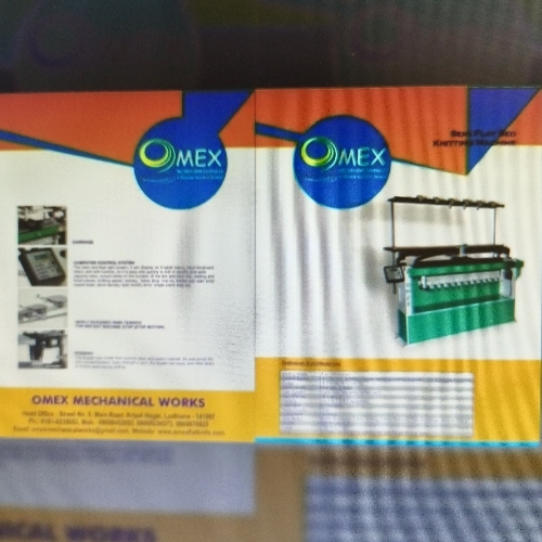 Collar knitting machine 