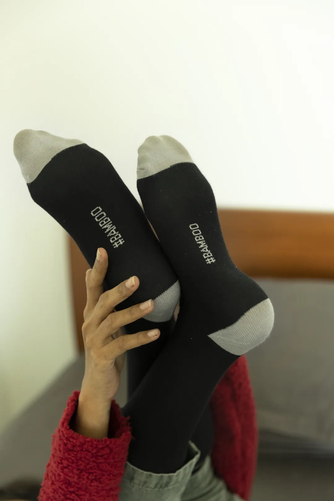 Bamboo Compression Socks( 15-20mmgh) - Unisex, Improves Blood Circulation, Reduces Pain