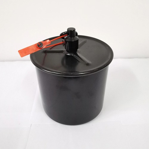 Virgin Silver Liquid Mercury Packaging 34.5 Kg Fask - Application: Medicine