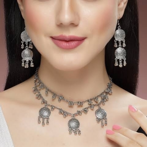 Artificial Necklaces Set