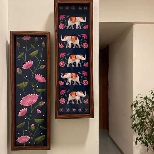 Stylist Wall Frame