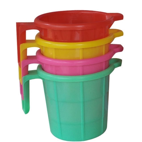 Plastic Bath Mugs