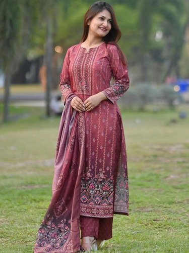 Ladies Suit - Color: .