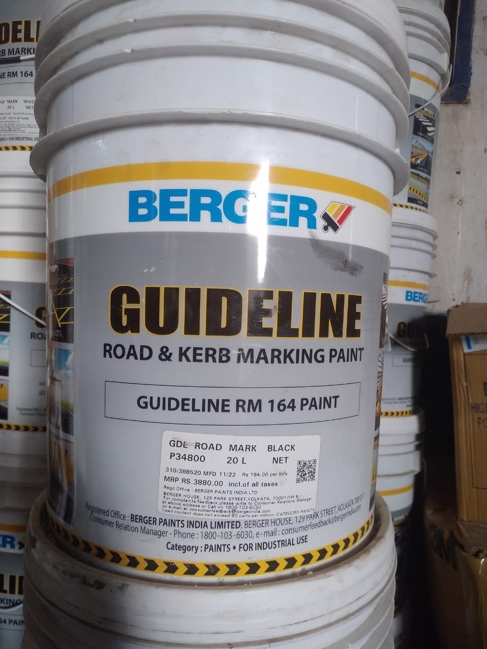 GUIDELINE ROAD MARKING IS 164 PAINT WHITE