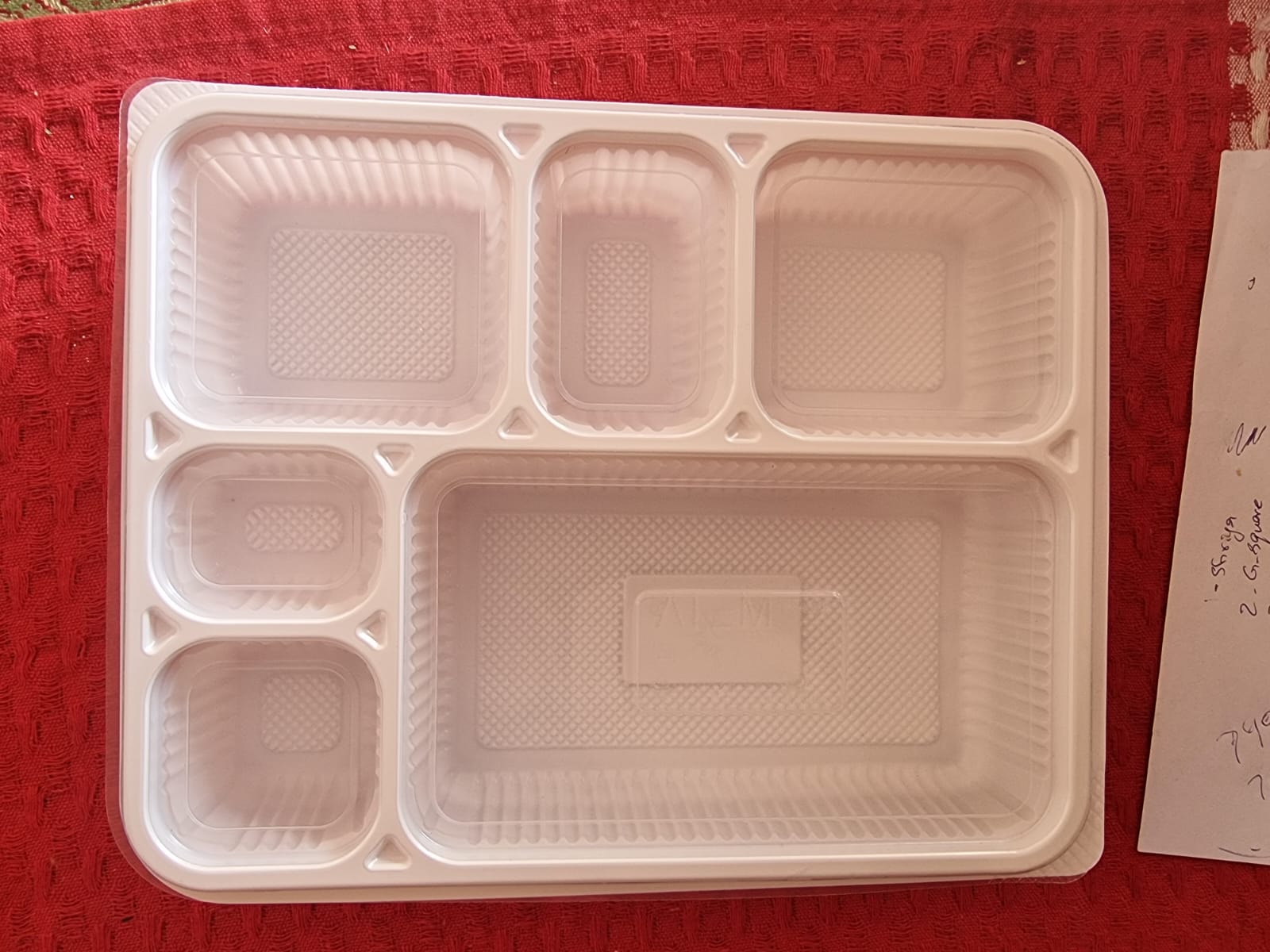 Plastic Meal Tray 6cp