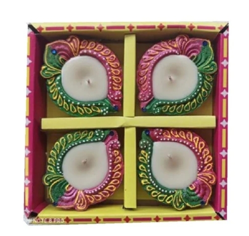 4 Pieces Leaf Shaped Decorative Clay Diya Set
