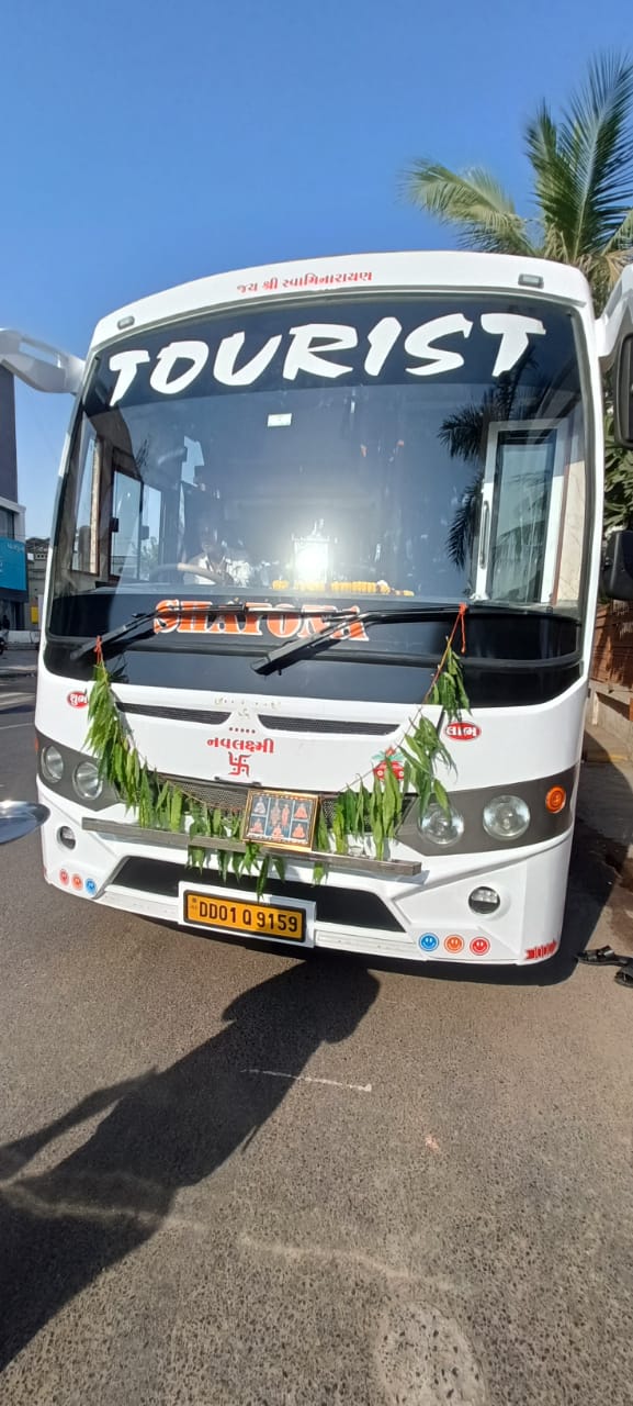 37 Seater Mini Bus Rental Services