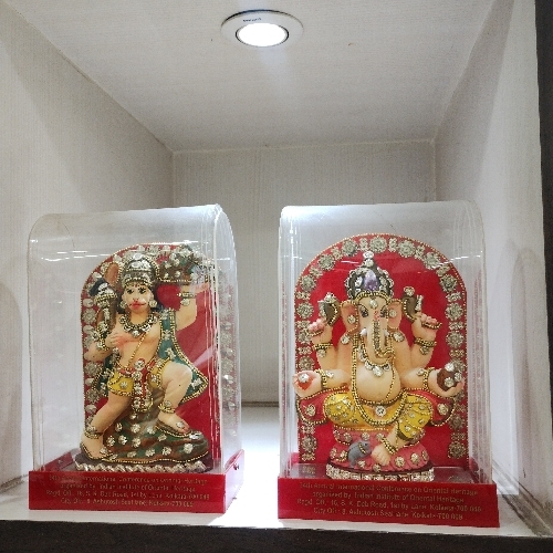 Bajrangbali Statue - Color: Golden