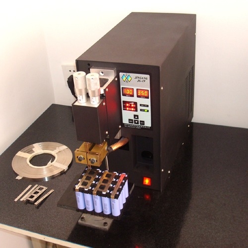 Battery Welding Machine
