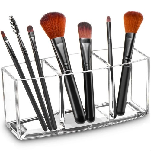 Makeup Bristle Brushes - Color: Black