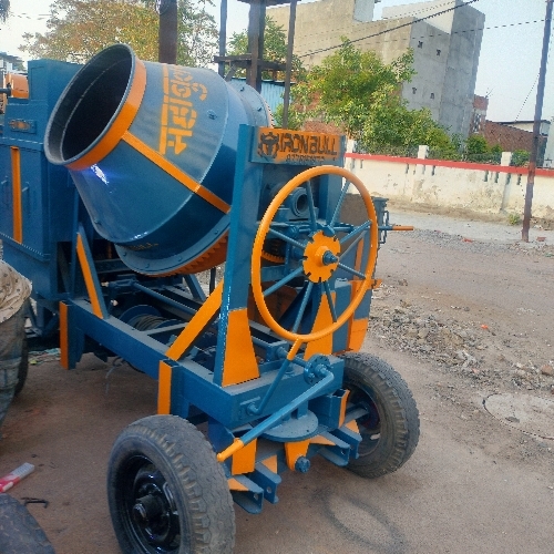 Hooper Concrete Mixture Machine By Iron Bull Engineering Company