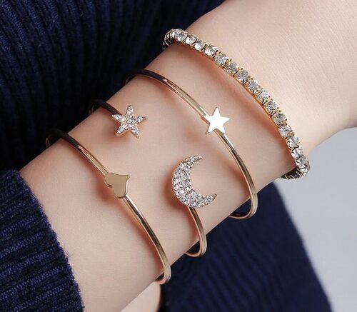 Golden Bracelet - Color: .