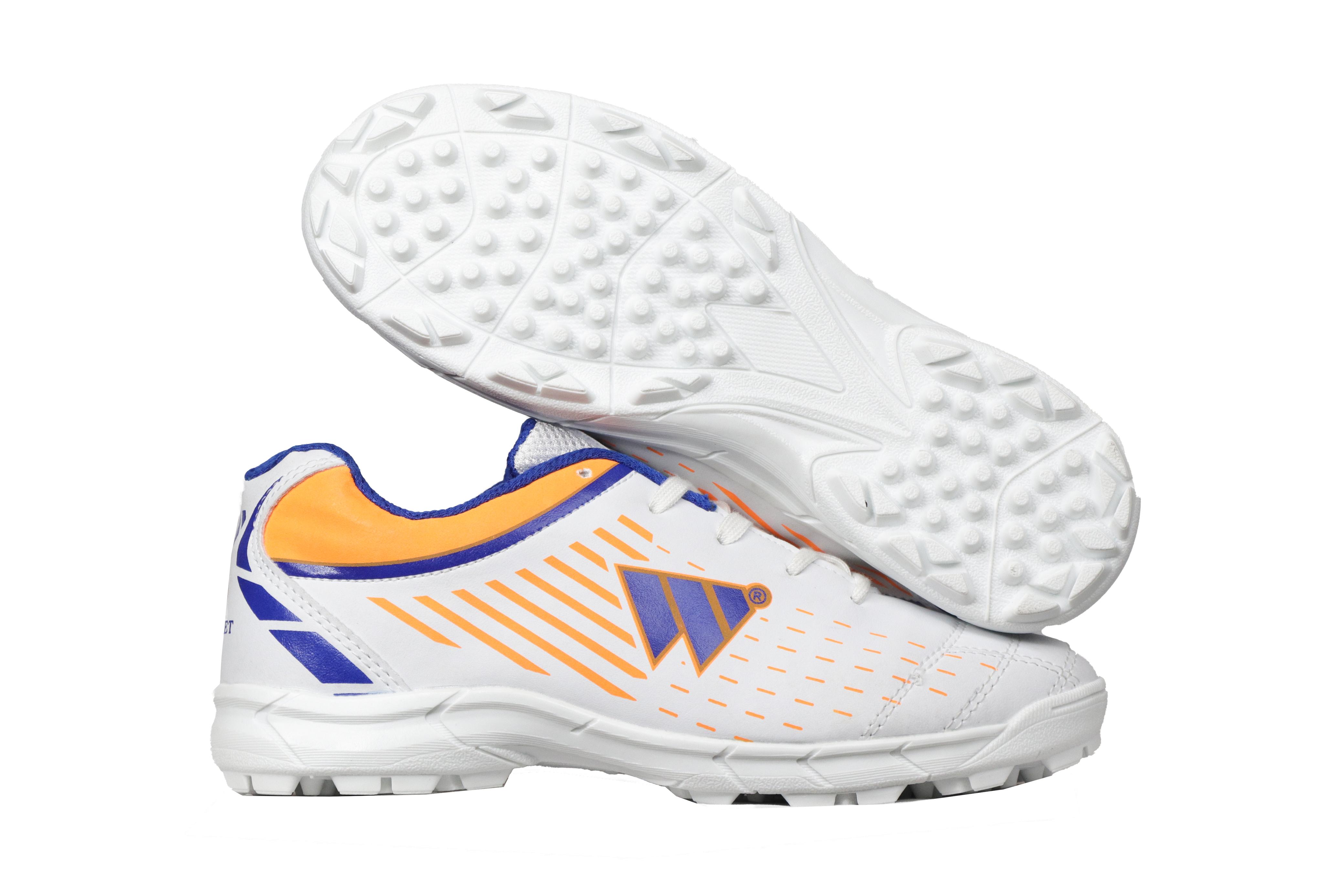 Winmark Cricket Shoes Scorer - Color: Multiple