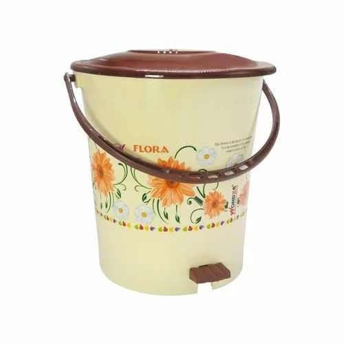 Plastic Pedal Dustbin