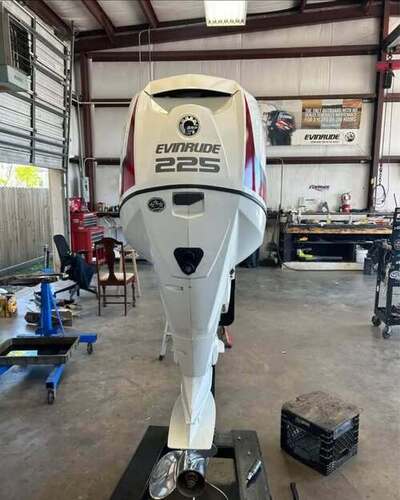 Used Evinrude V6 Outboard Motor 300hp for sale