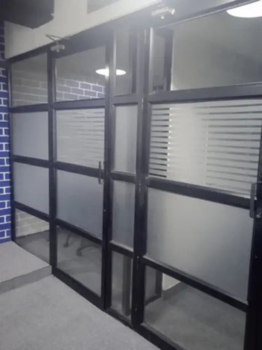 Aluminium Partition - Color: Transparent
