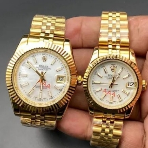 Automatic couple watch