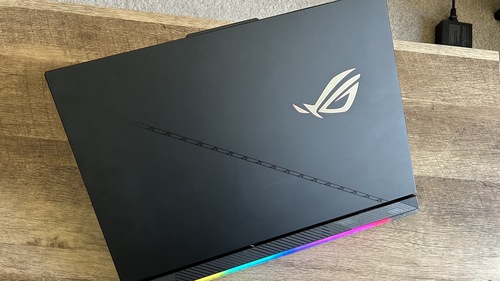 ASUS ROG Strix SCAR 18