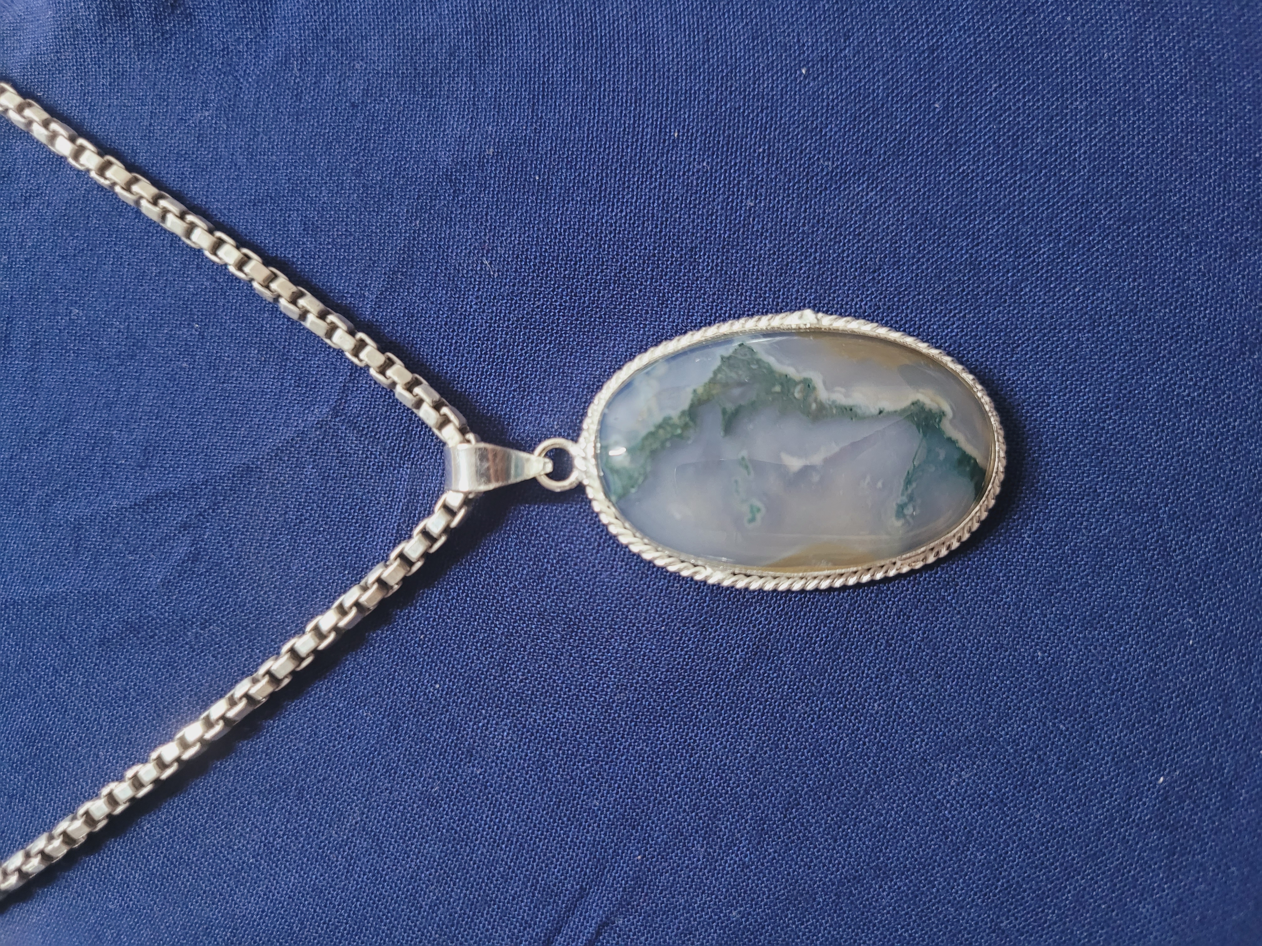  MOSSE AGATE PENDENT