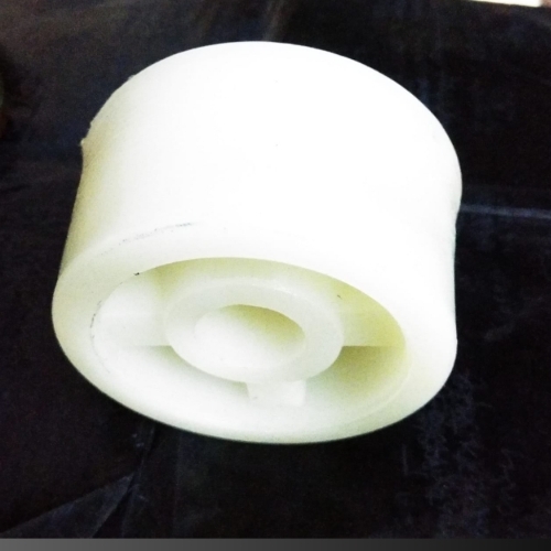 100 Gm Virgin Plastic Core Plug