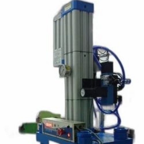 HYDRO PNEUMATIC PRESS Automation Grade: Automatic Capacity: 1 - 45