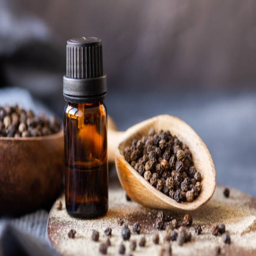 Black Pepper Oil - Color: Light Yellow