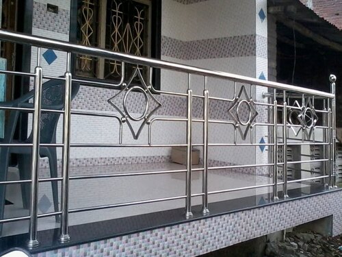 Stainless Steel Grill - Feature: Easily Assembled