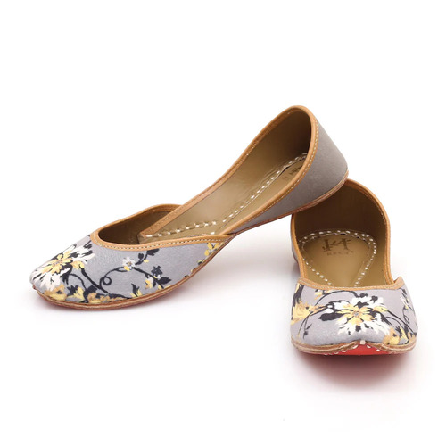 Traditional Ladies Jutti - Color: All