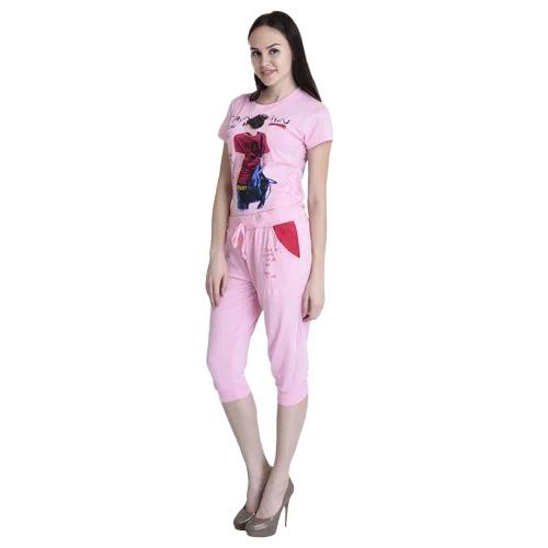 Ladies Pink Capri Night Suit
