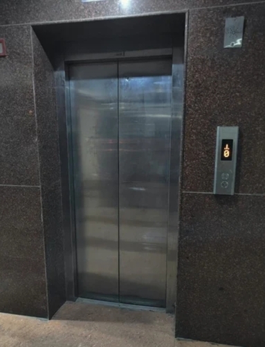 Mild Steel Manual Elevator