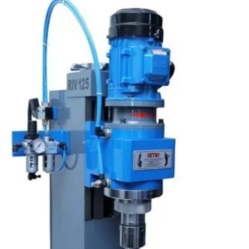 Spin riveting machine