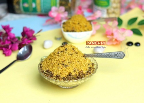 Dalmoth Namkeen
