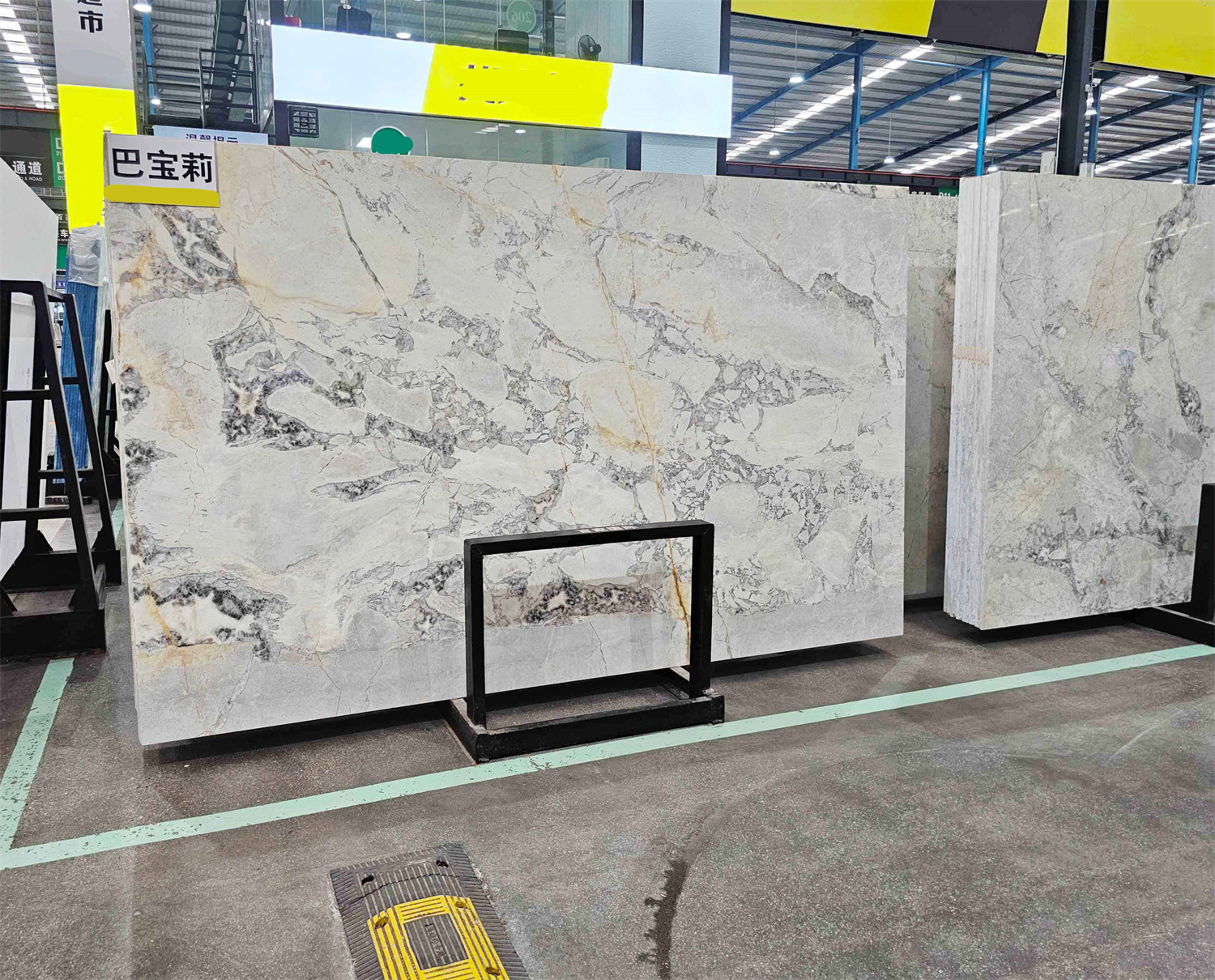 Boton White Monet Marble Slab