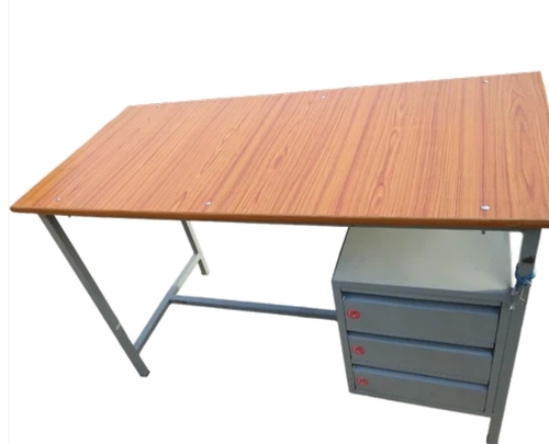 Particle Board 3 Drawer Wooden Office Table