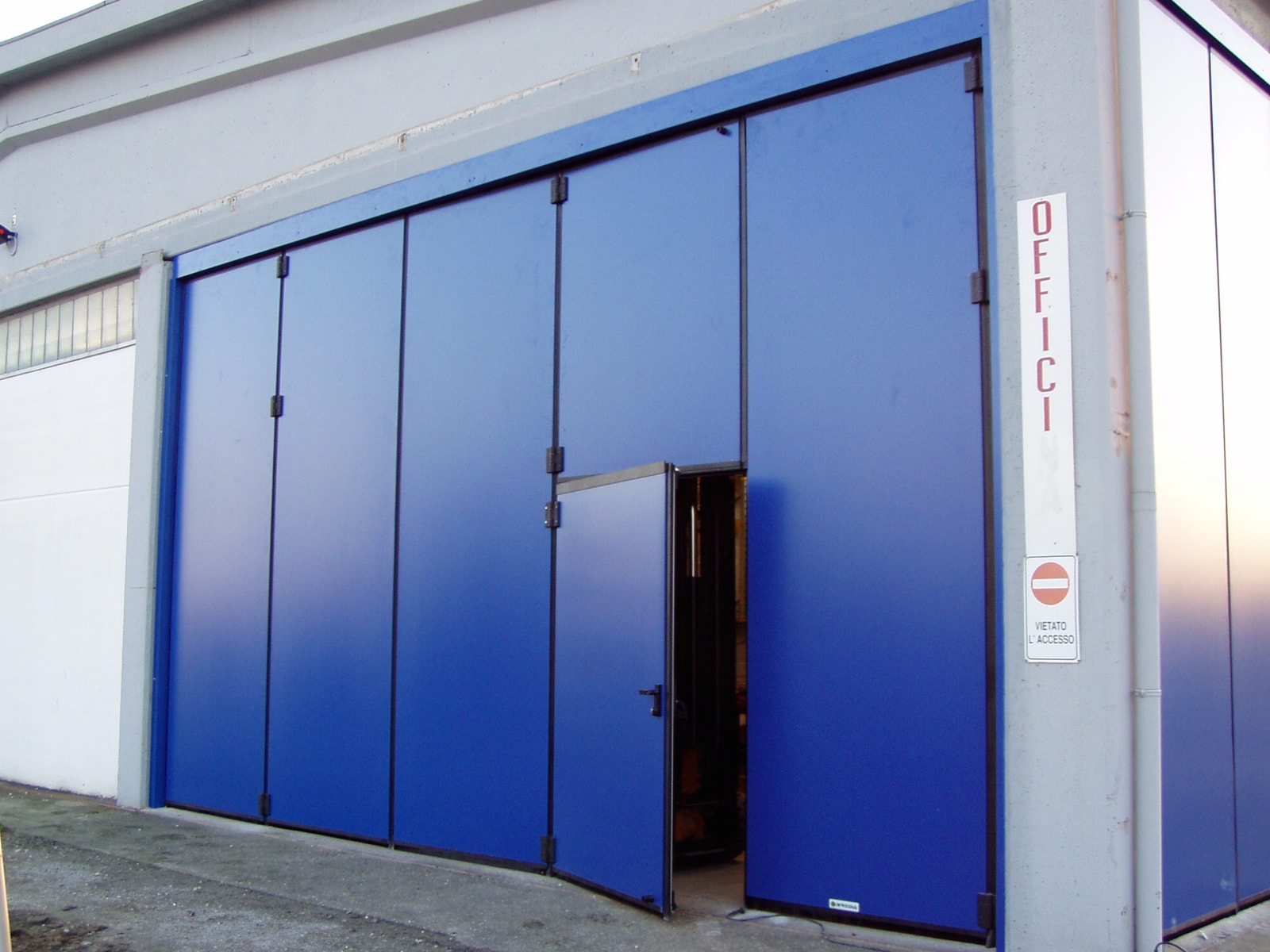 Smart Tec Sectional Door