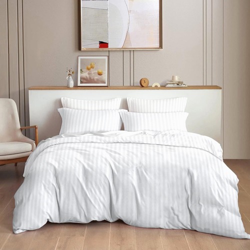 Hotel Stripe Bedsheet