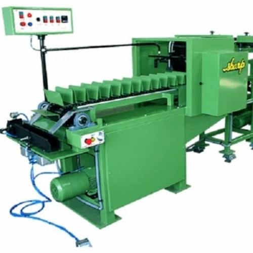 Box filling machine