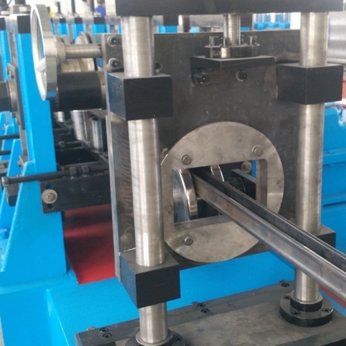 Roll forming machinery