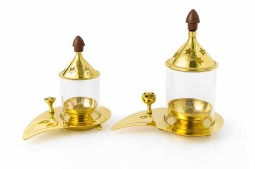 Brass Akhand Diya Set With Glass Chimney And Adjustable Wick Pan Leaf Shape