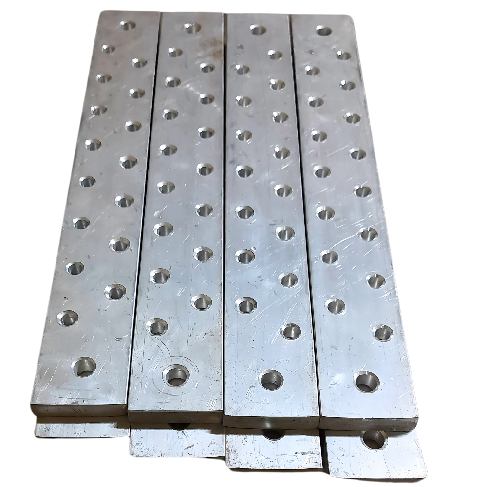 Customized Aluminum Busbar - Color: Silver Metallic
