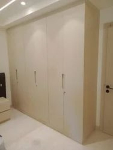 High Gloss Pu Finish Wardrobe