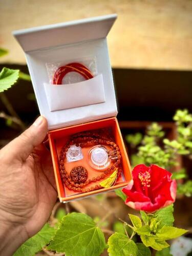 Divine gift box