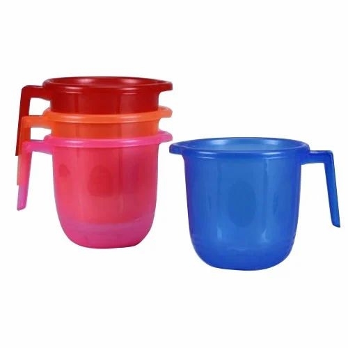 Plastic mugs 