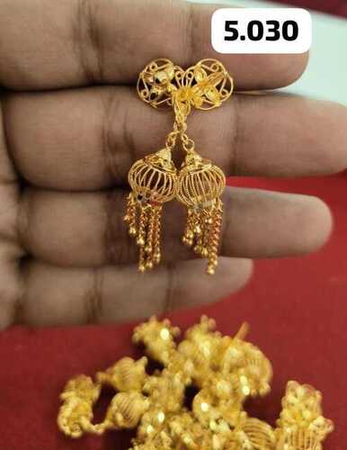 Gold Earing - Gender: Women