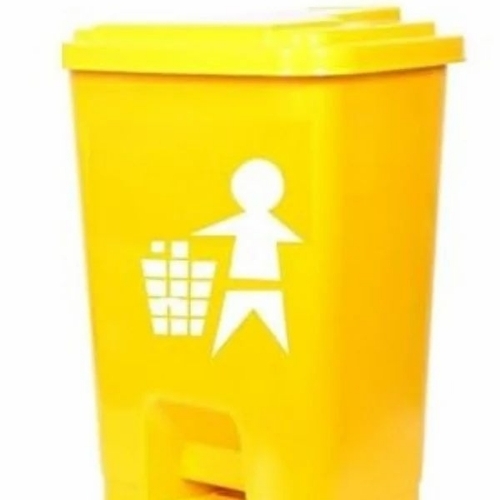 Plastic dust bin