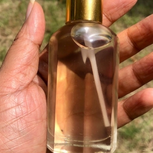 Sandal perfume
