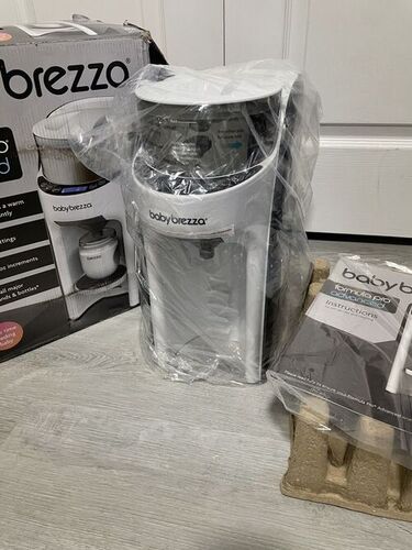 Baby Brezza Formula Pro Advanced Formula Dispenser, Automatically Mix Warm