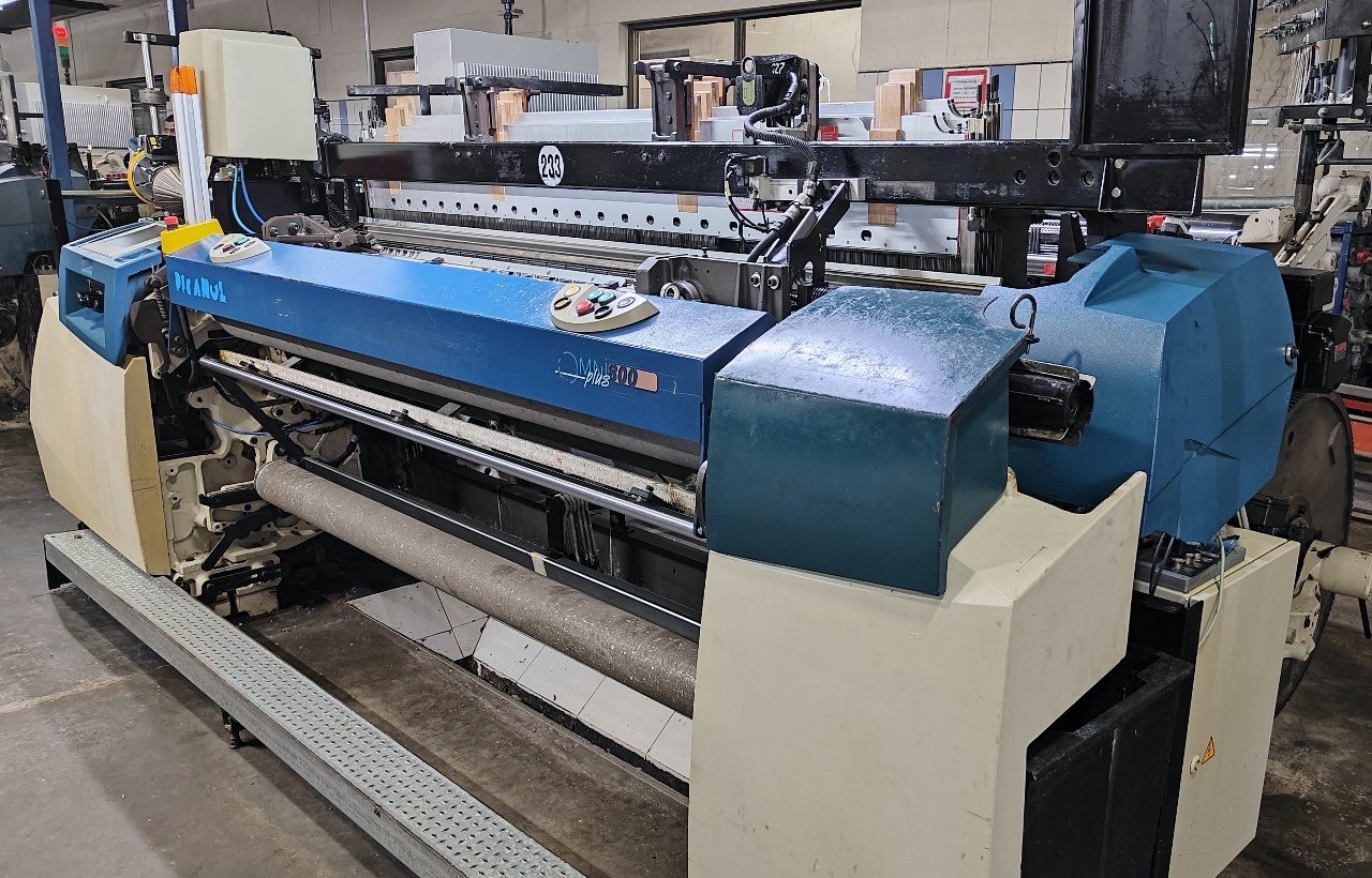 Picanol Nv Omp 800-2-P Automatic Weaving Machine