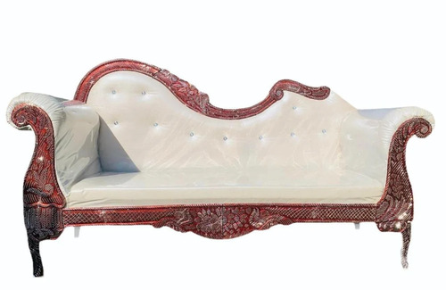 4.5 Feet White Wedding Sofa
